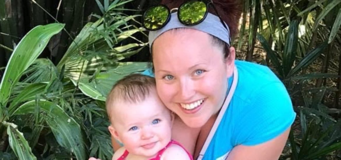 Kimberly poses with her daughter.