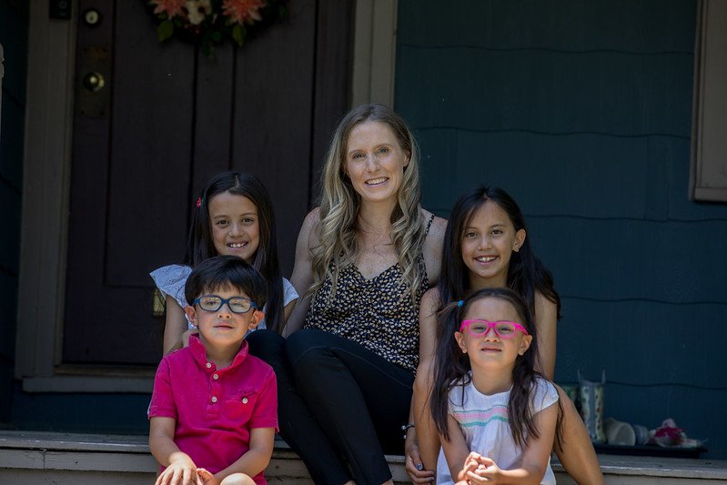 Photo of Kerry and her four children.